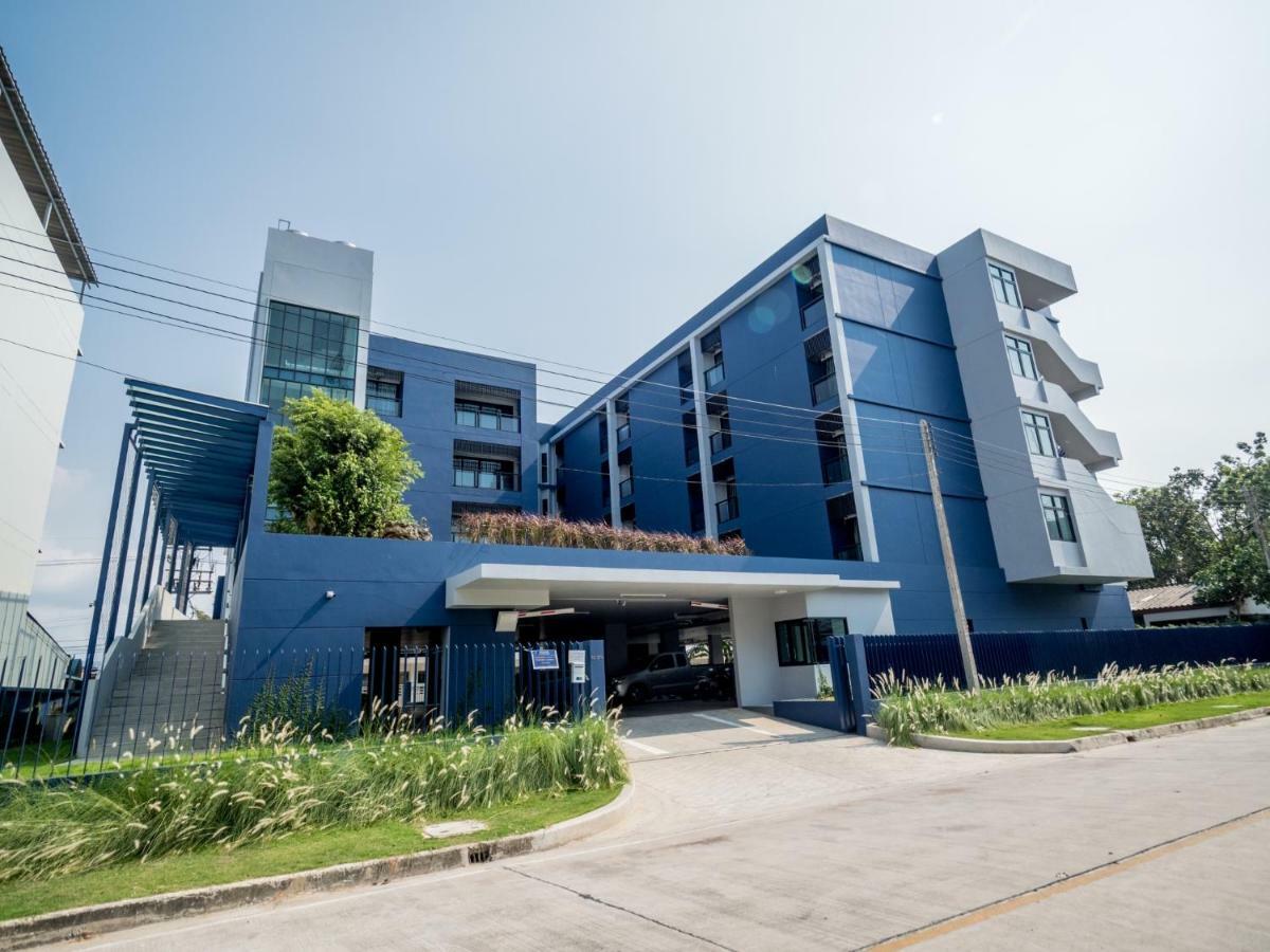 Tassana Place Chonburi Extérieur photo