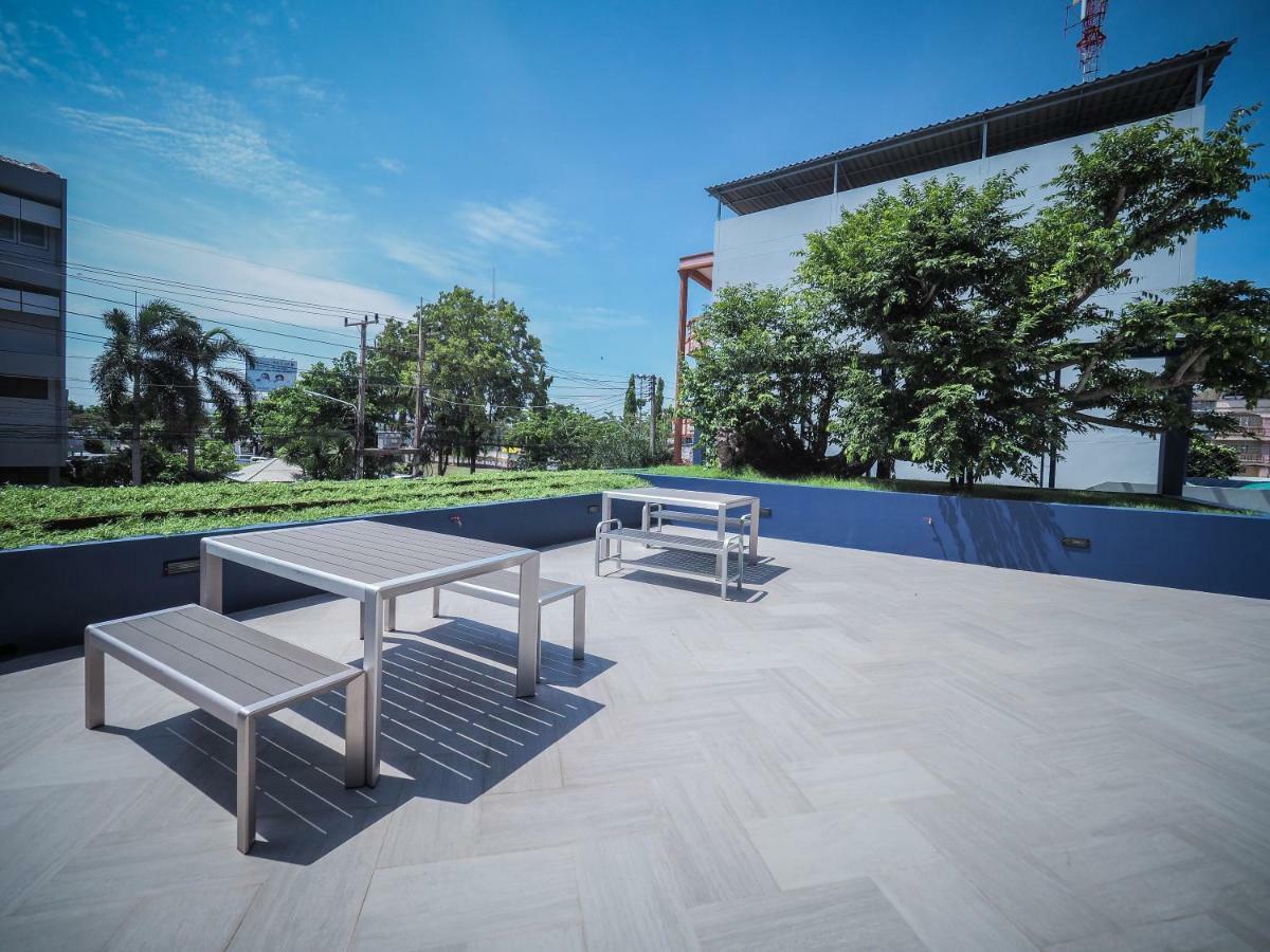 Tassana Place Chonburi Extérieur photo