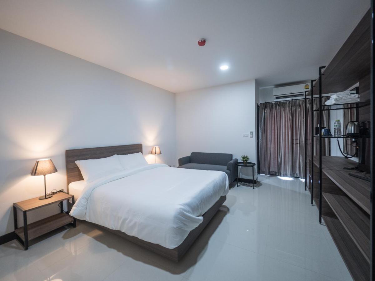 Tassana Place Chonburi Extérieur photo